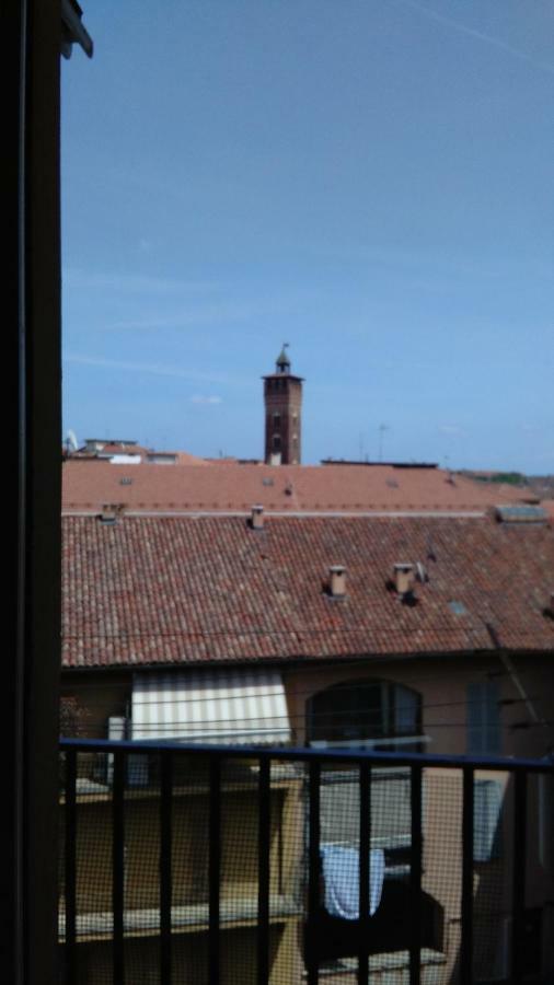 Appartement Oasi di tranquillità à Asti Extérieur photo