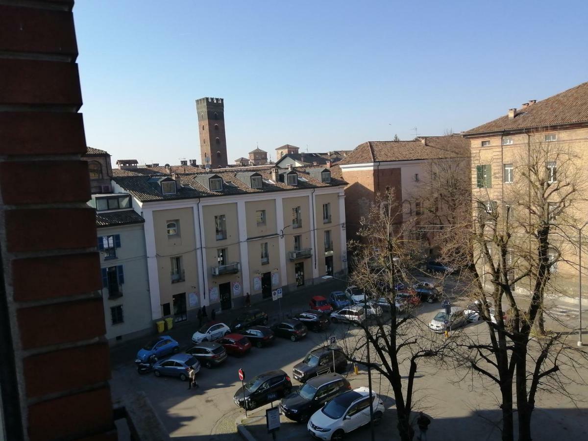 Appartement Oasi di tranquillità à Asti Extérieur photo