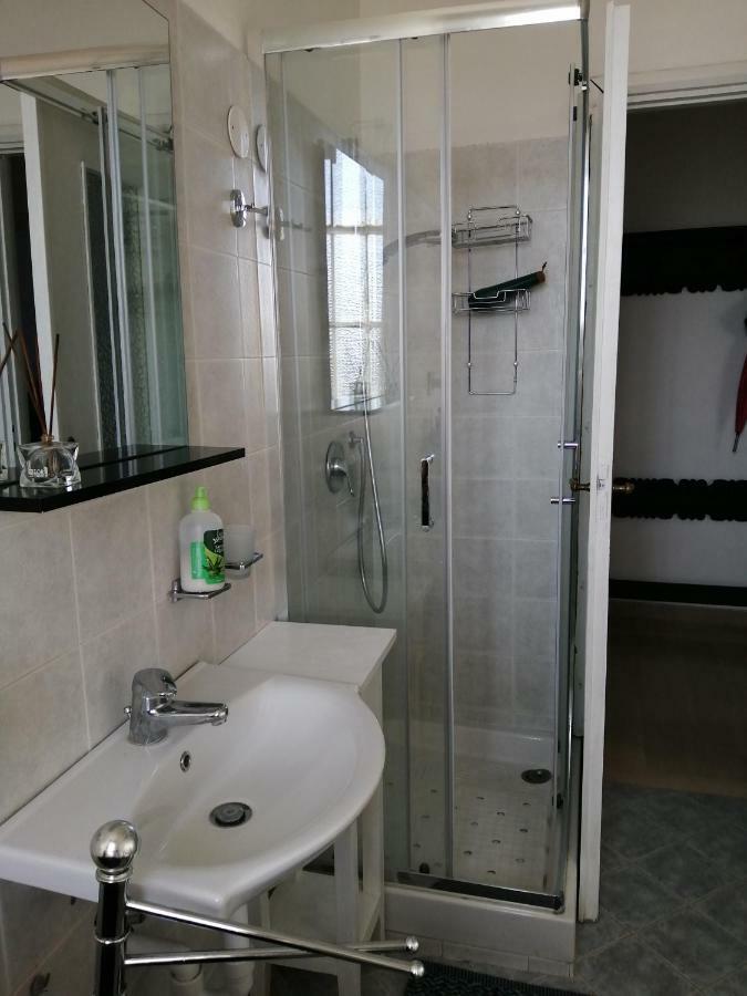 Appartement Oasi di tranquillità à Asti Extérieur photo
