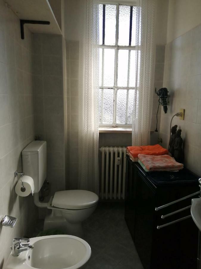Appartement Oasi di tranquillità à Asti Extérieur photo